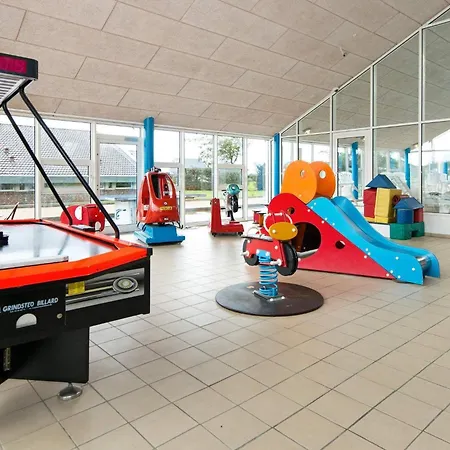 6 Person On A In Vakantiehuis Hemmet