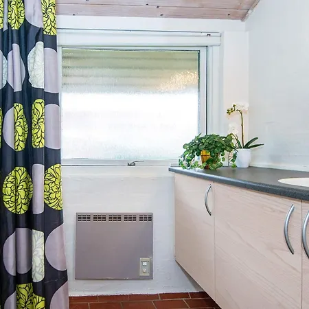Vakantiehuis 6 Person On A In