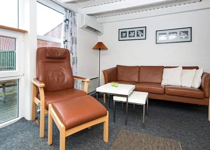 6 Person On A In * Hemmet